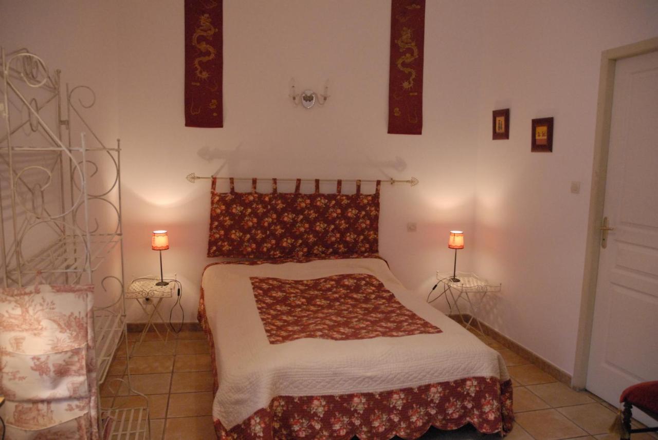 Bed and Breakfast La Rialhe Taulignan Exterior foto