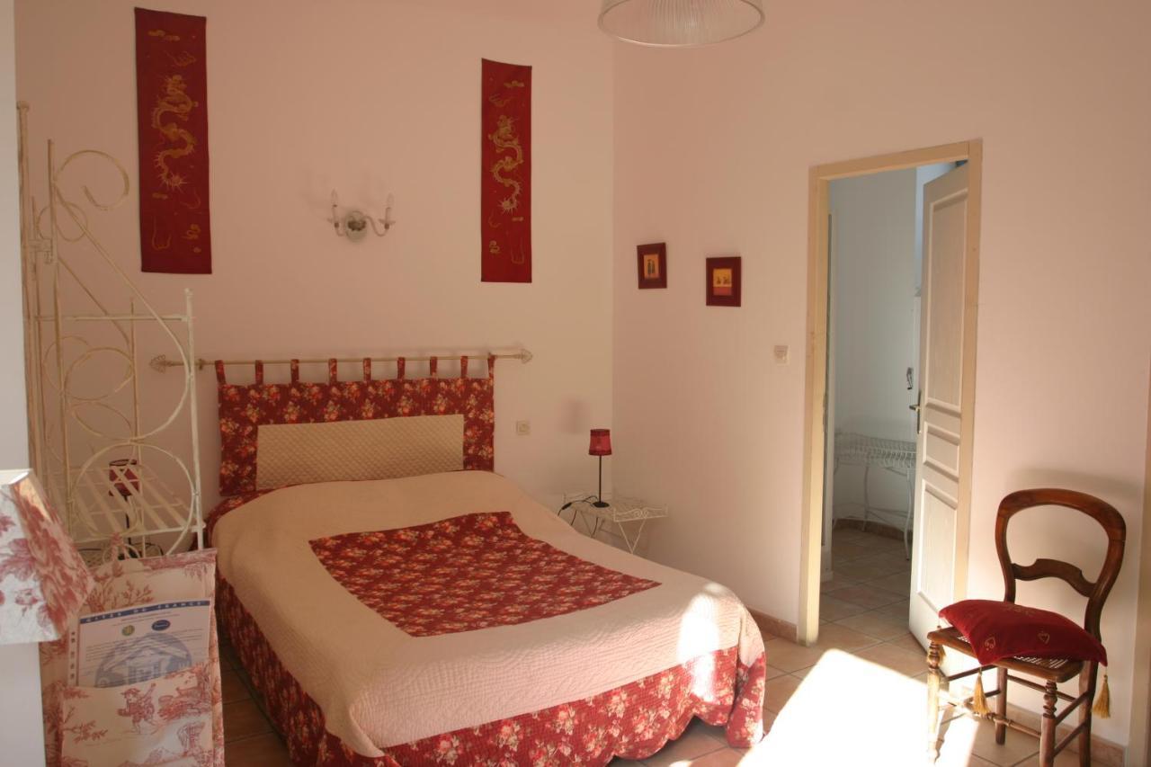Bed and Breakfast La Rialhe Taulignan Exterior foto